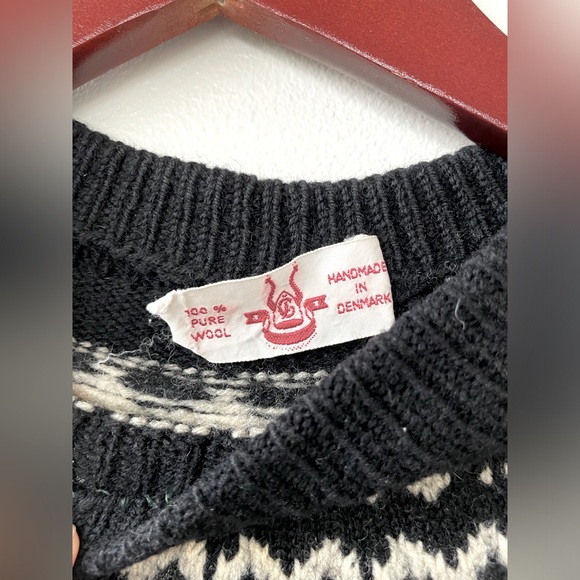 Handmade In Denmark 100% Wool Women’s Sweater - Size Small - Picture 2 of 5